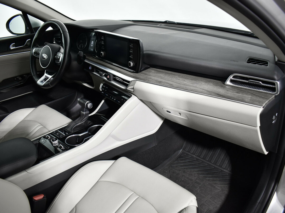 Купить Kia K5 с пробегом. Фото: #11