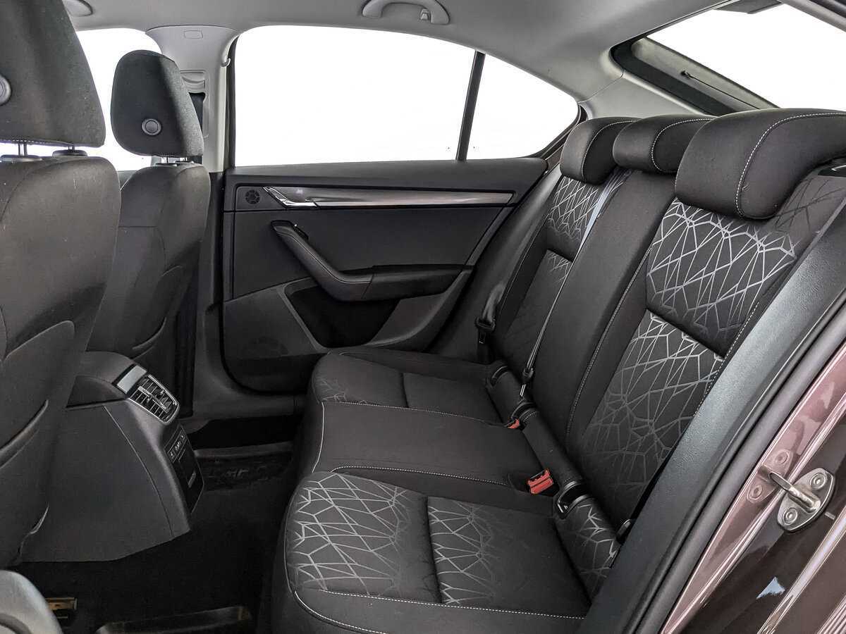 Купить Skoda Octavia с пробегом. Фото: #15