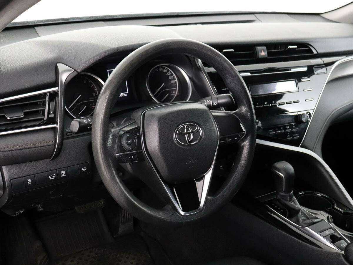 Купить Toyota Camry с пробегом. Фото: #7