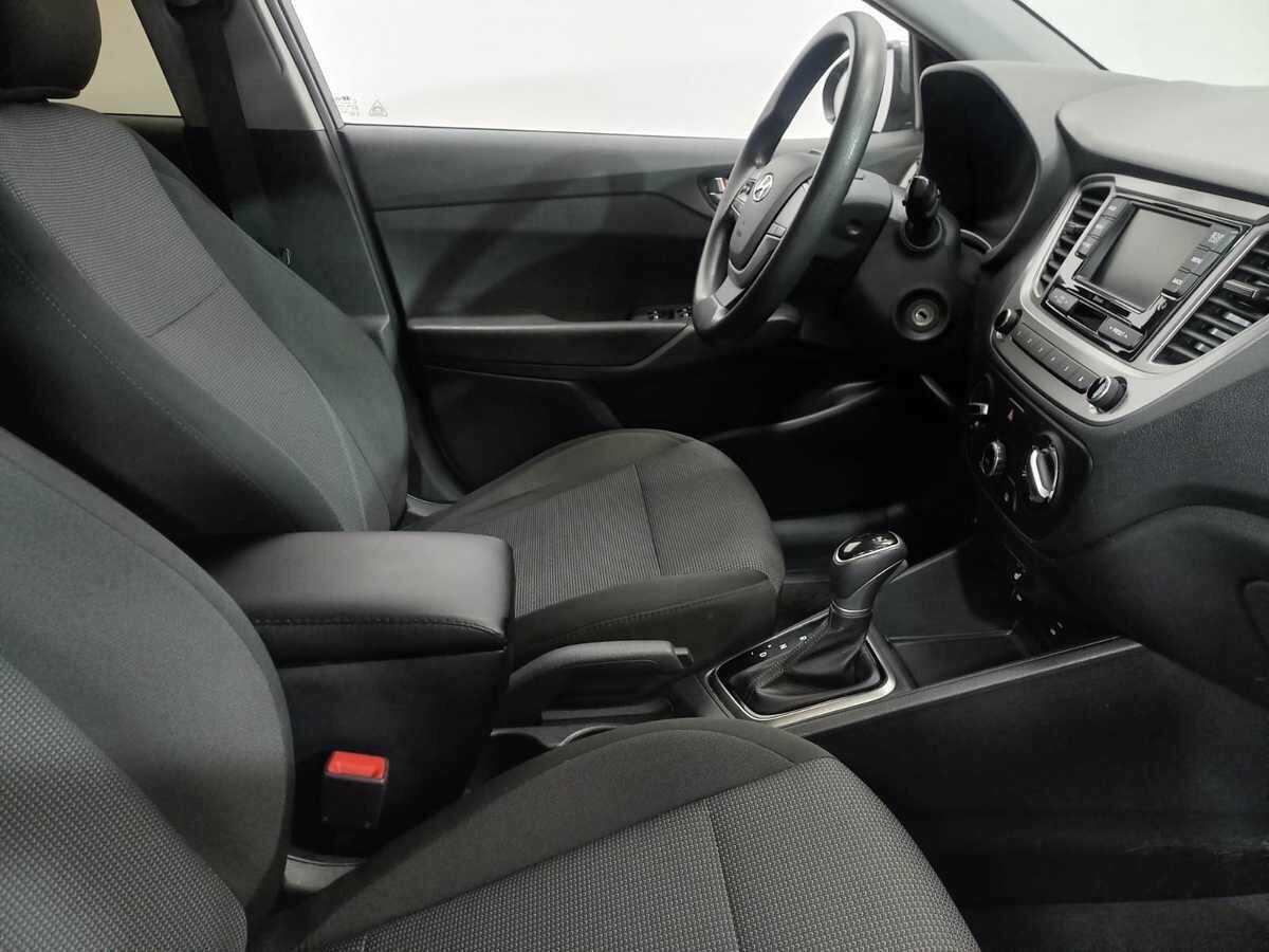 Купить Hyundai Solaris с пробегом. Фото: #8