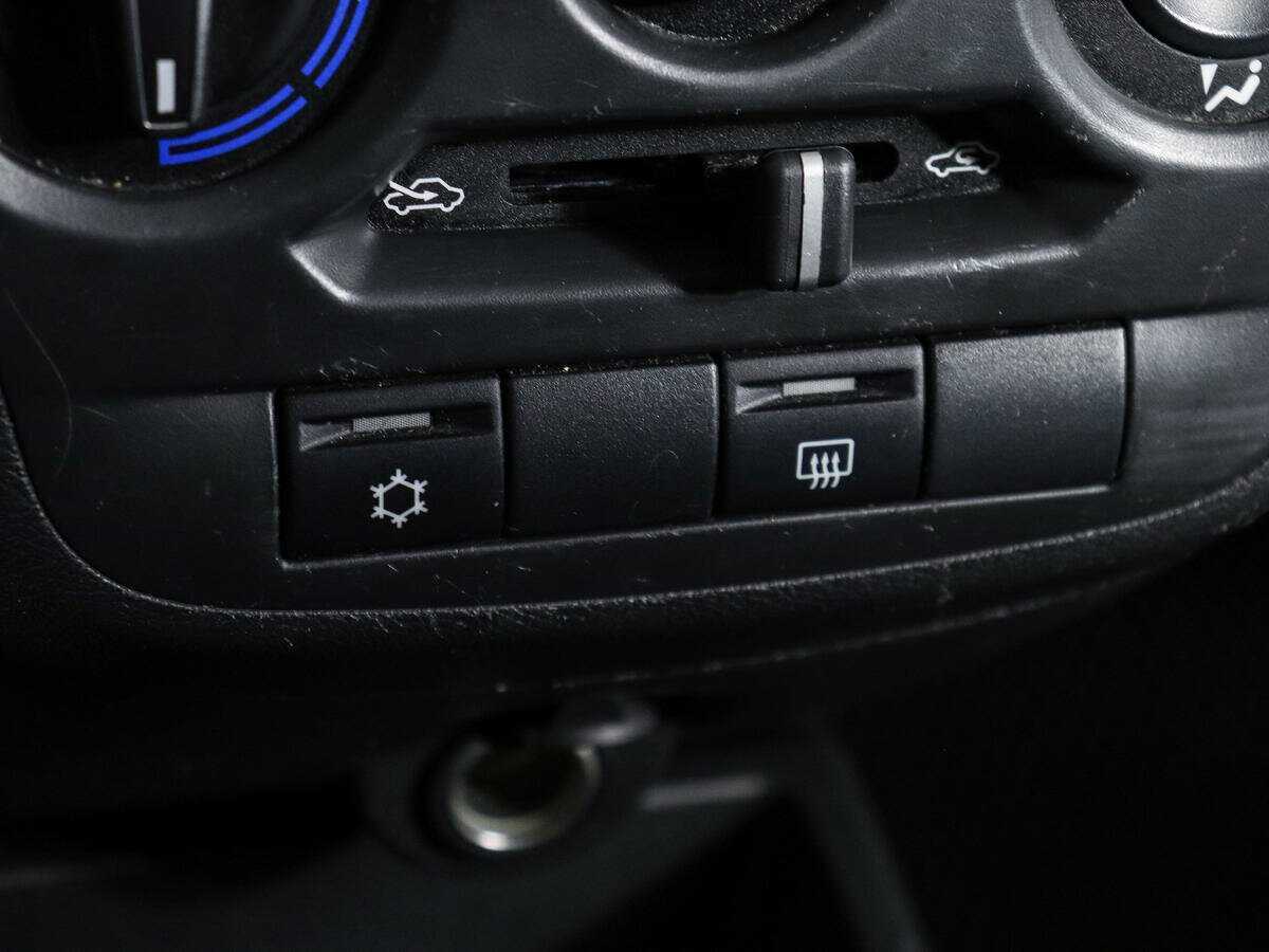 Купить Lada (ВАЗ) Granta с пробегом. Фото: #11