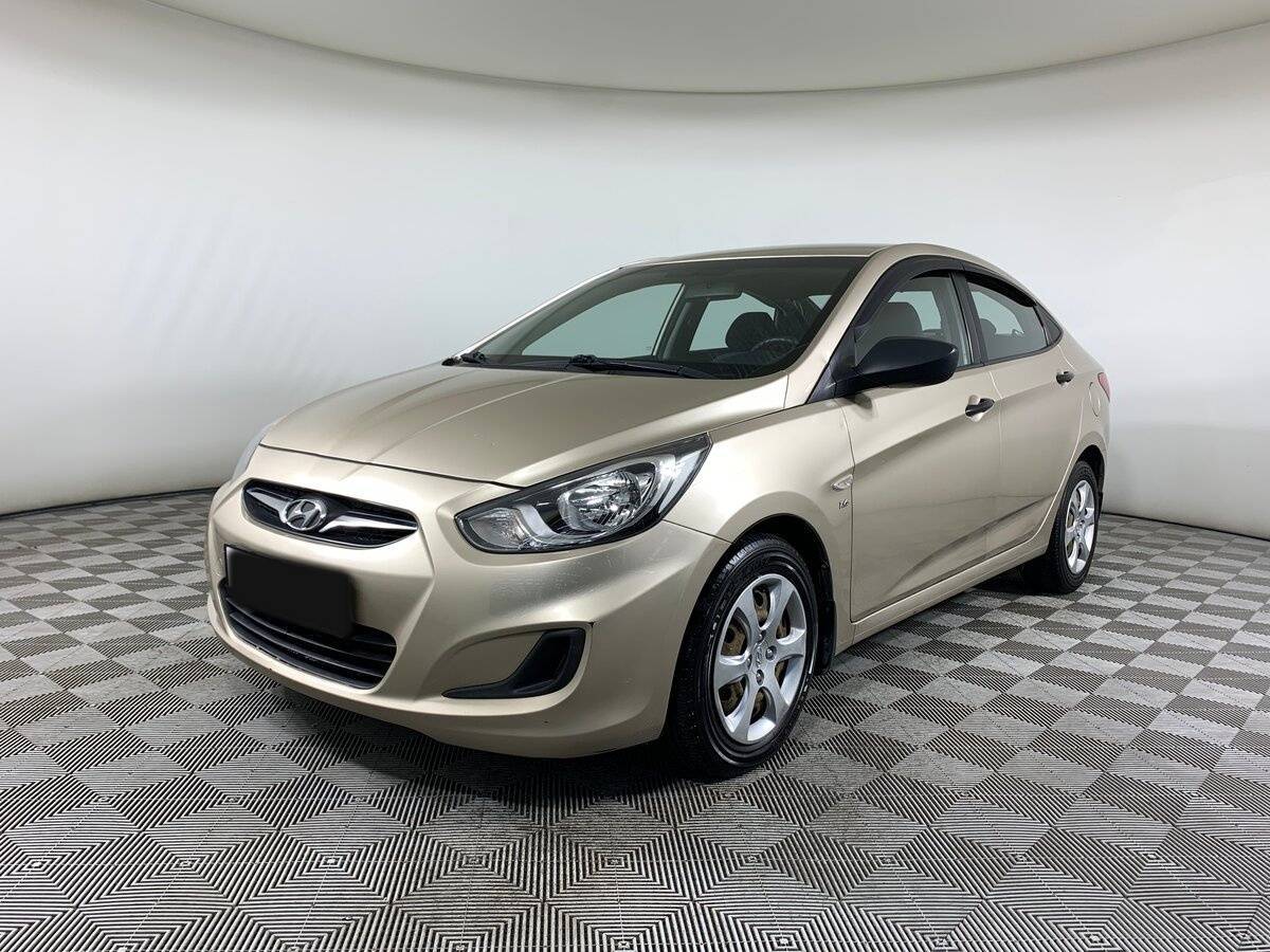 Купить Hyundai Solaris с пробегом. Фото: #0