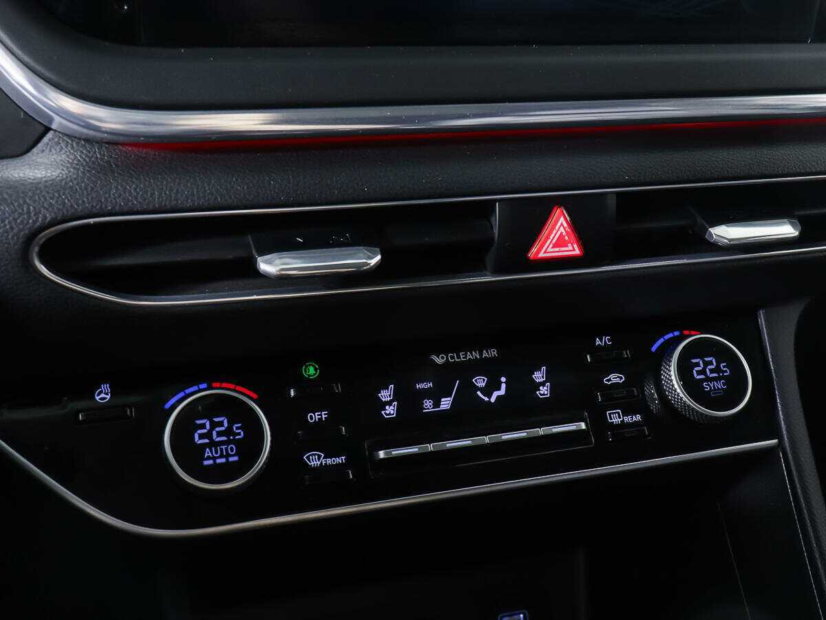 Купить Hyundai Sonata с пробегом. Фото: #18