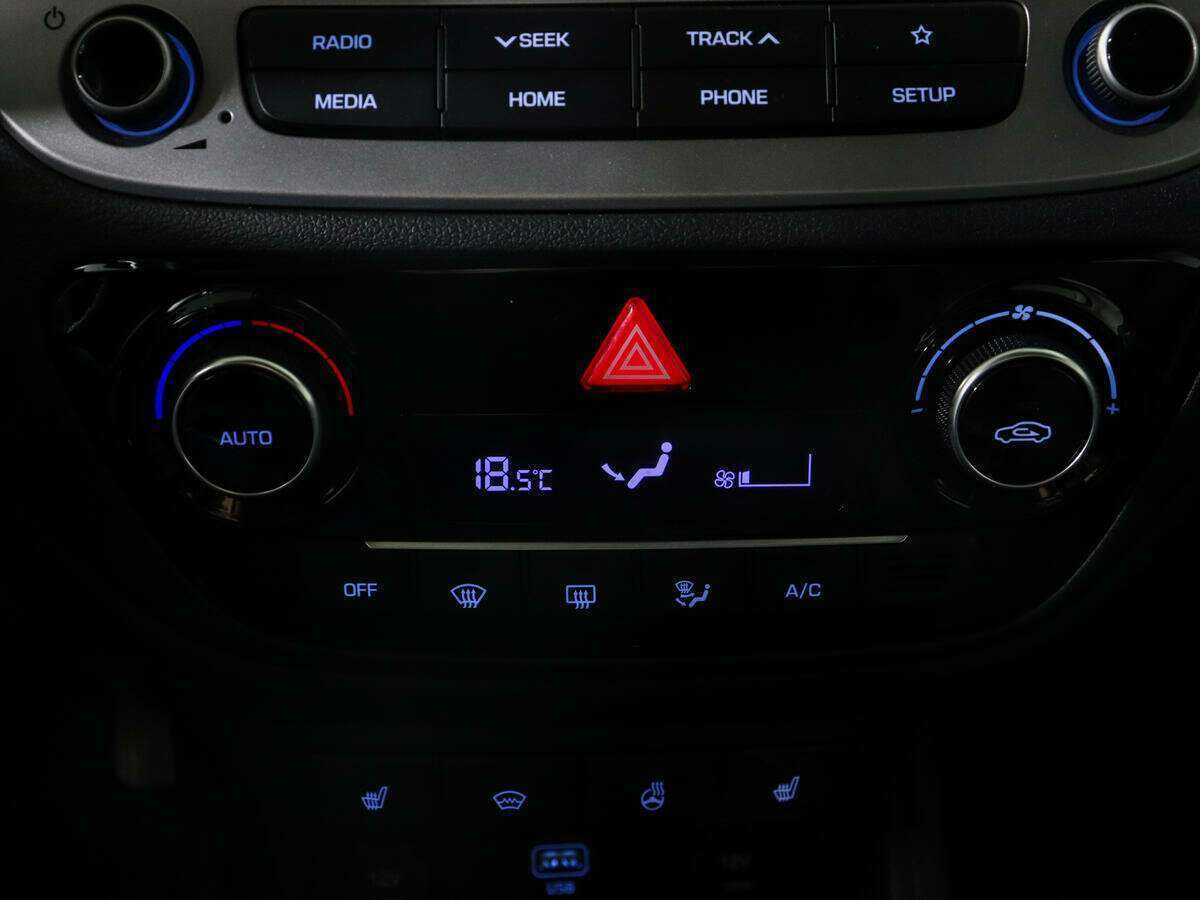 Купить Hyundai Solaris с пробегом. Фото: #15