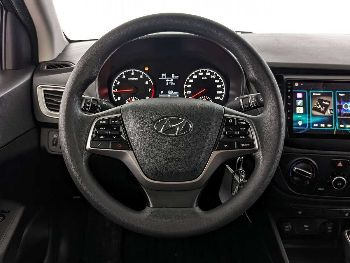 Купить Hyundai Solaris с пробегом. Фото: #21