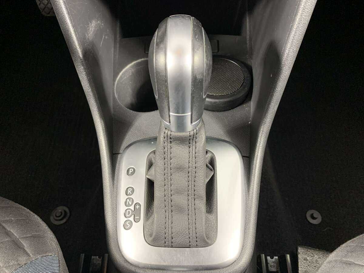 Купить Volkswagen Polo с пробегом. Фото: #14