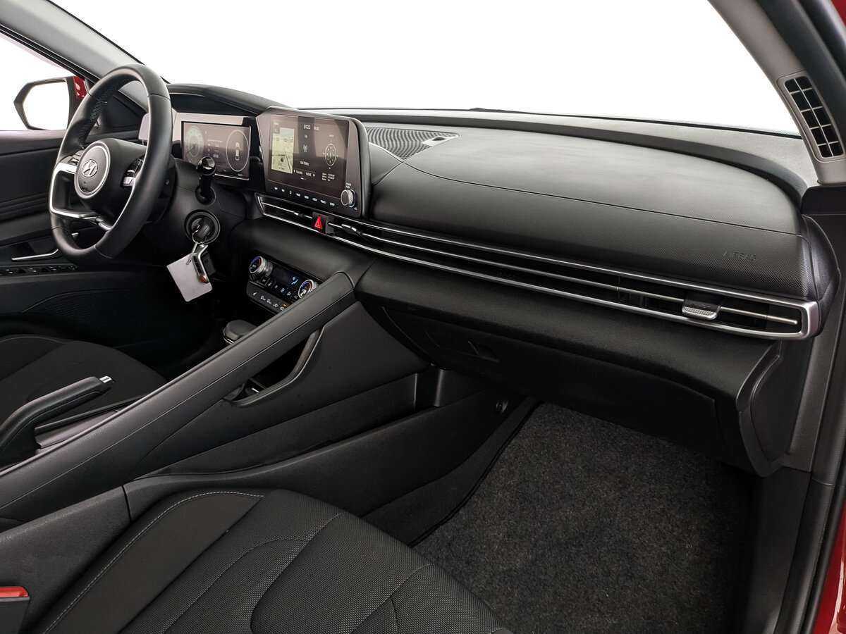Купить Hyundai Elantra с пробегом. Фото: #9