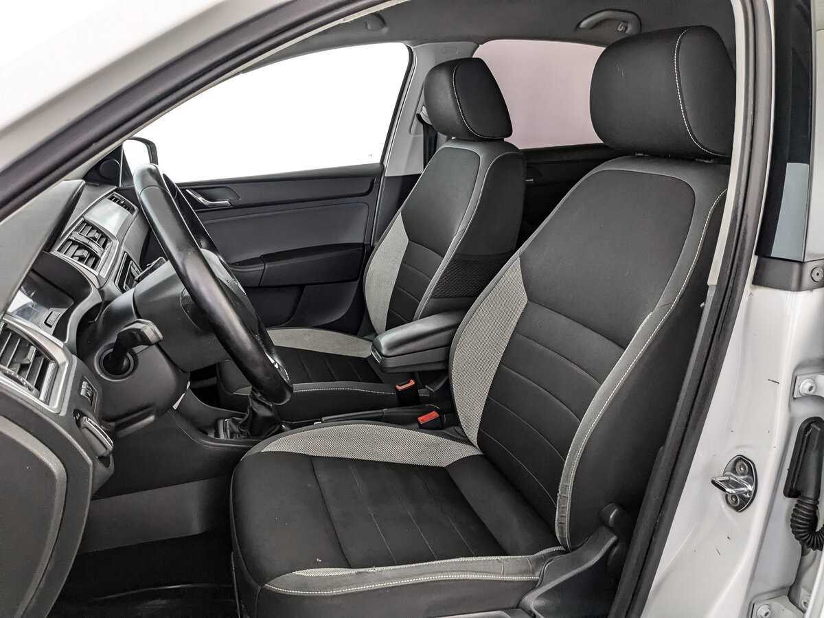 Купить Skoda Rapid с пробегом. Фото: #15