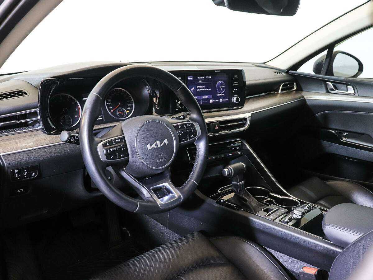 Купить Kia K5 с пробегом. Фото: #12