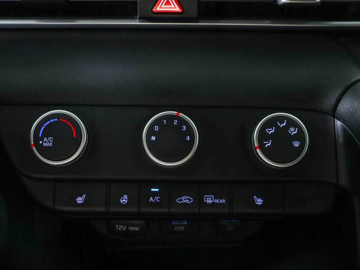 Купить Hyundai Elantra с пробегом. Фото: #14