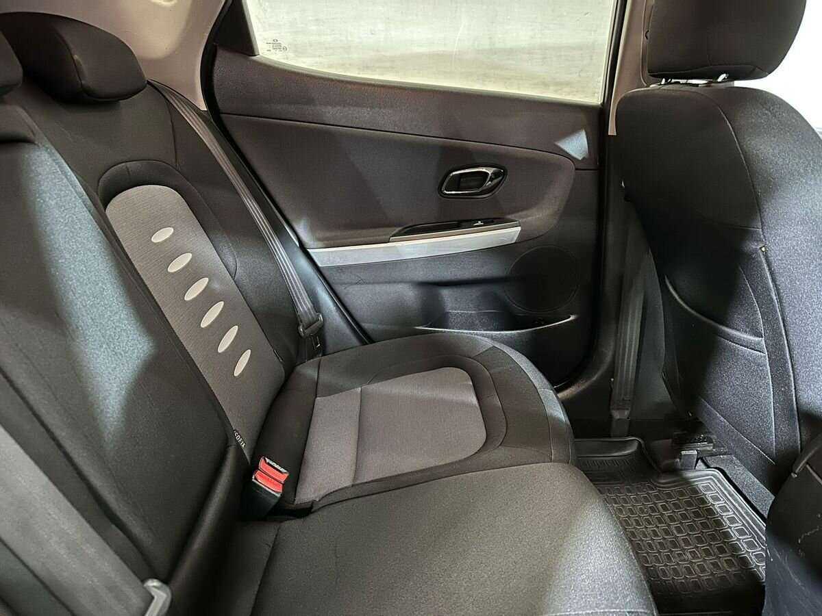 Купить Kia Ceed с пробегом. Фото: #9