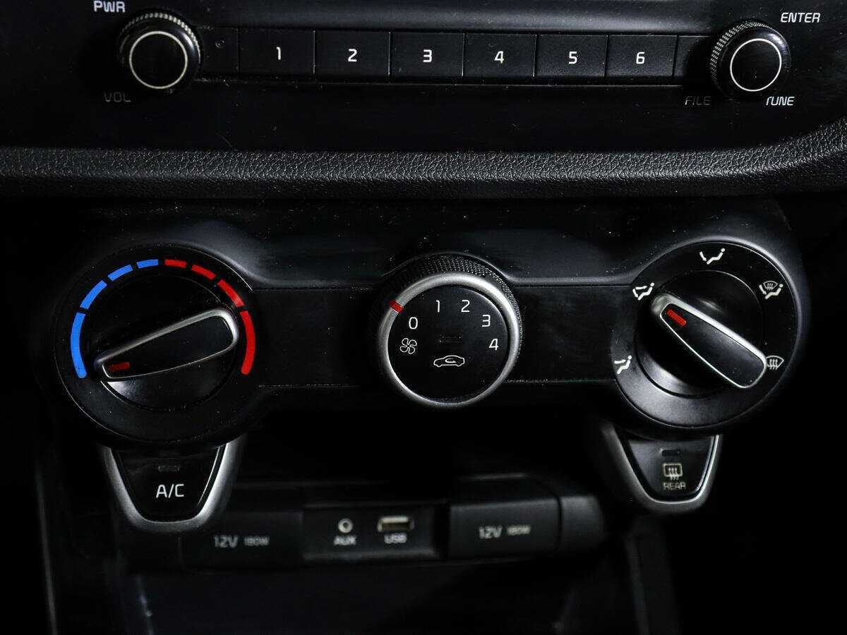Купить Kia Rio с пробегом. Фото: #16