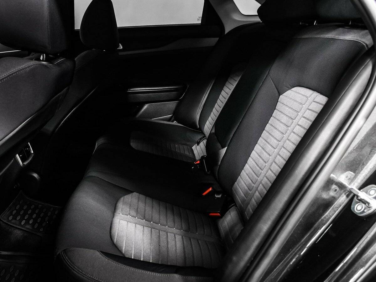 Купить Kia K5 с пробегом. Фото: #12