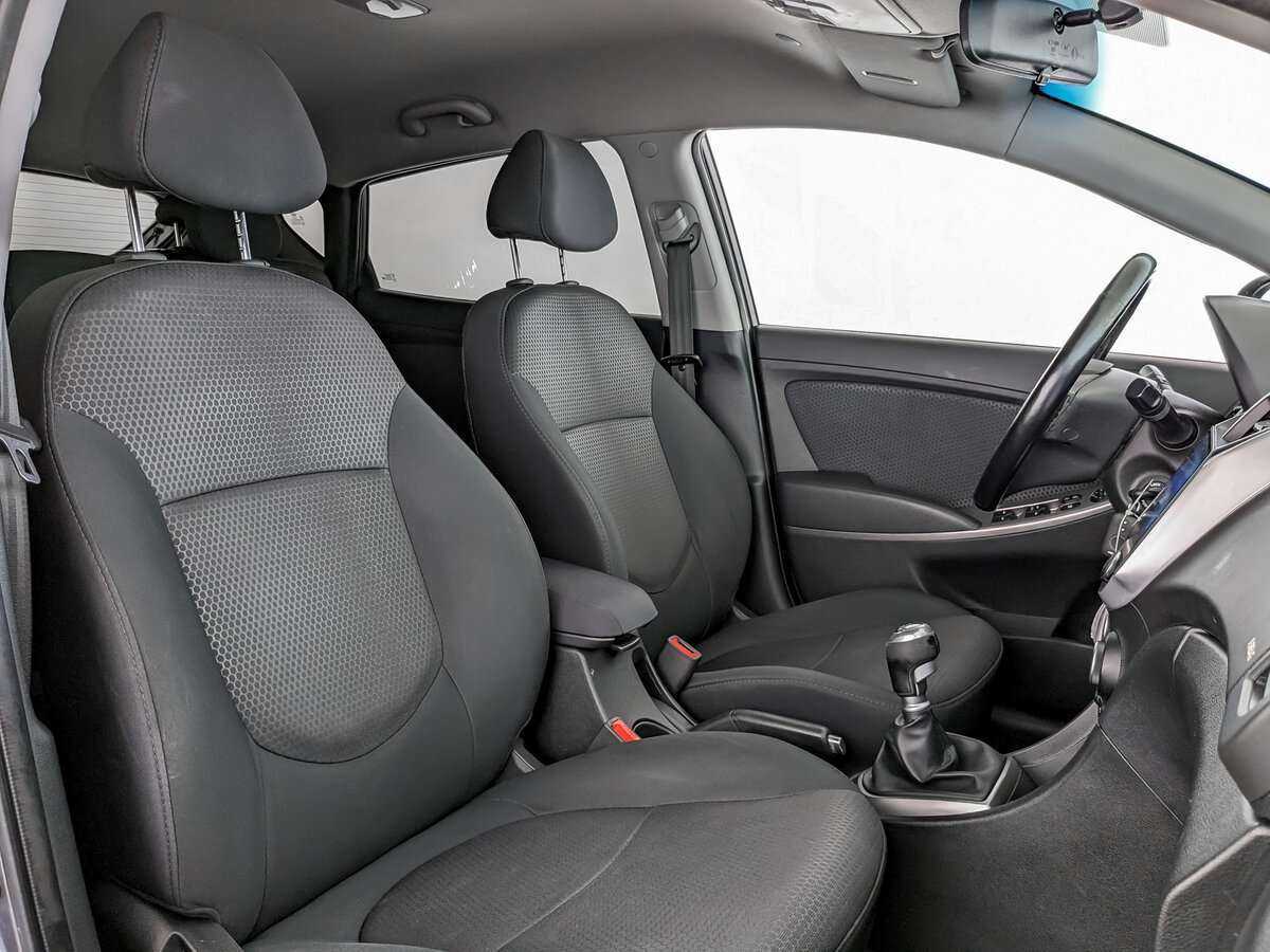 Купить Hyundai Solaris с пробегом. Фото: #18