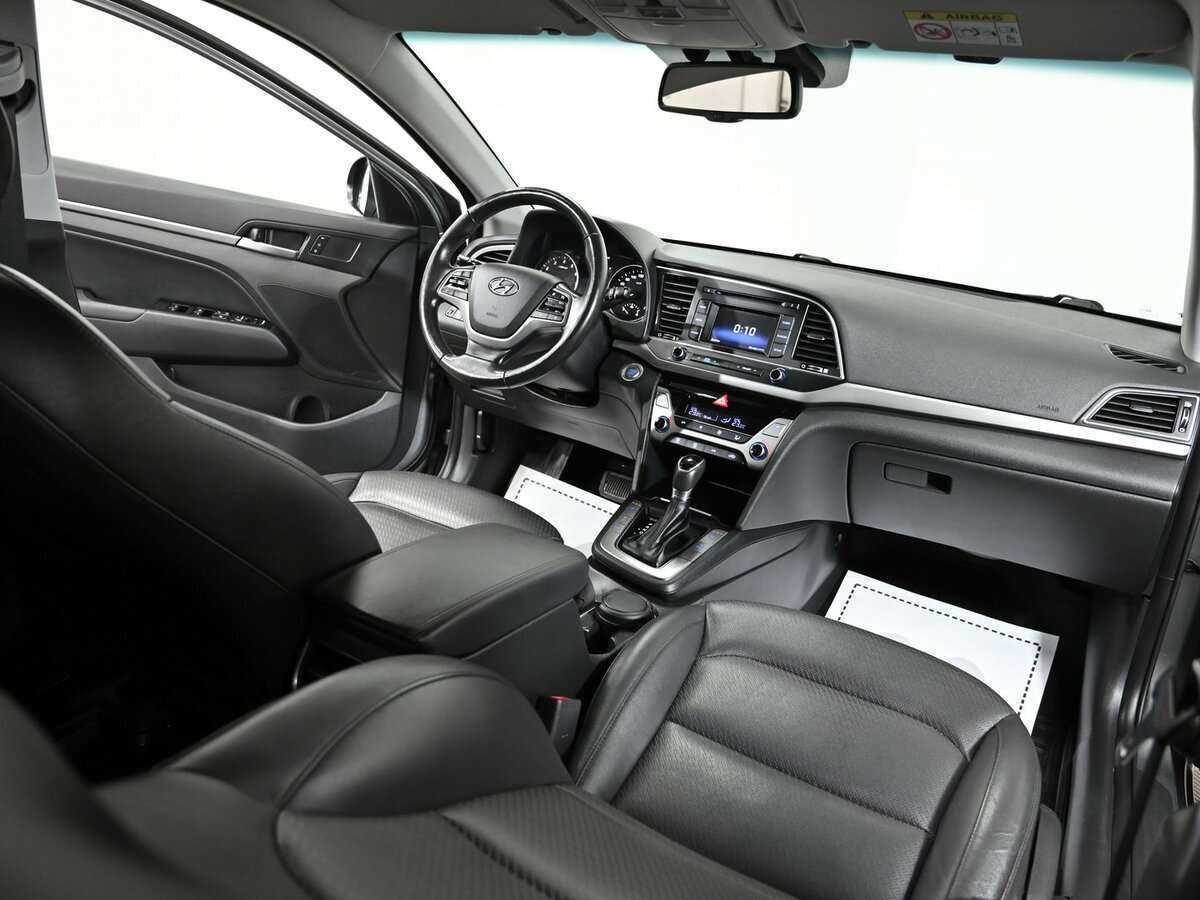 Купить Hyundai Elantra с пробегом. Фото: #8