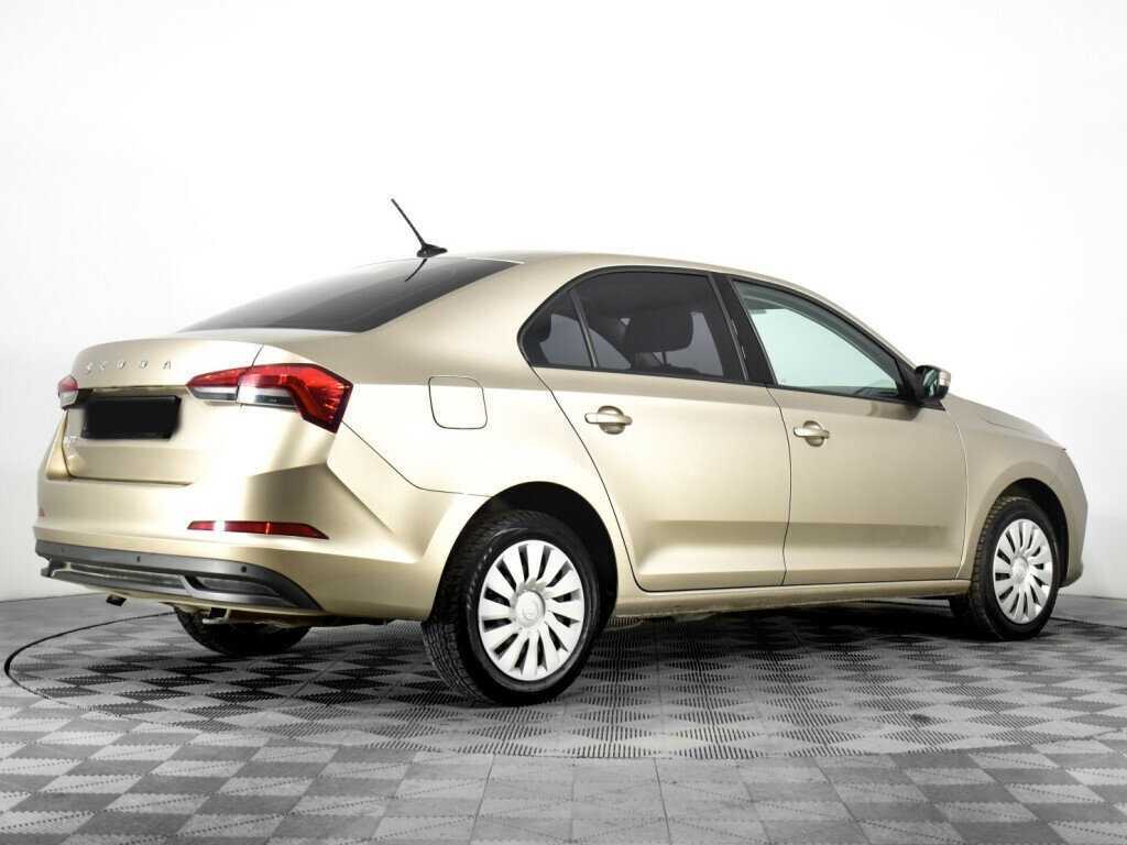 Купить Skoda Rapid с пробегом. Фото: #3