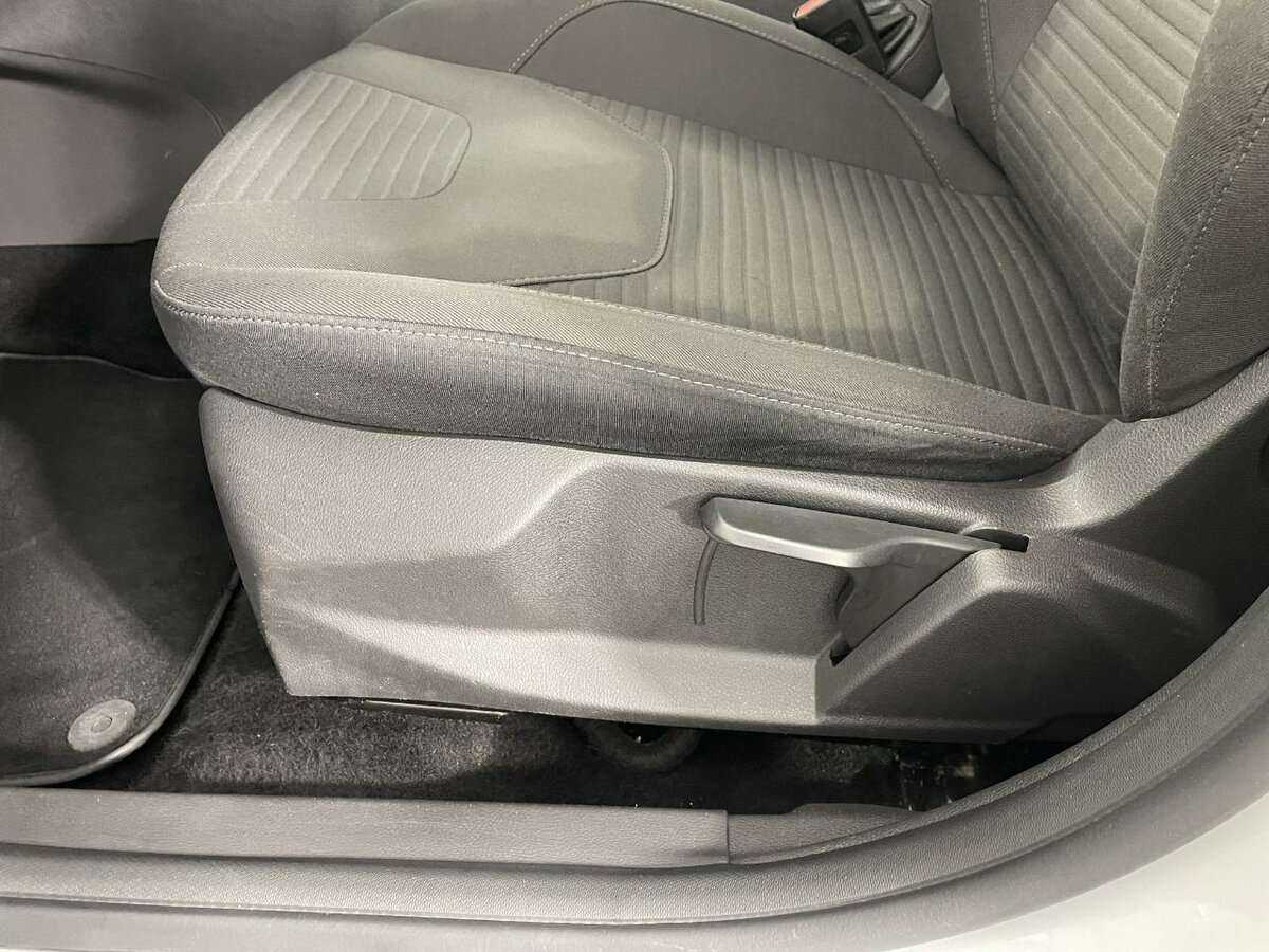 Купить Ford Focus с пробегом. Фото: #9