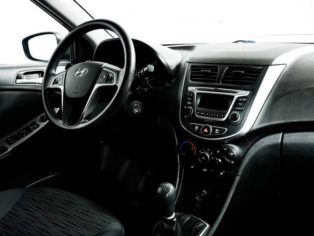 Купить Hyundai Solaris с пробегом. Фото: #8