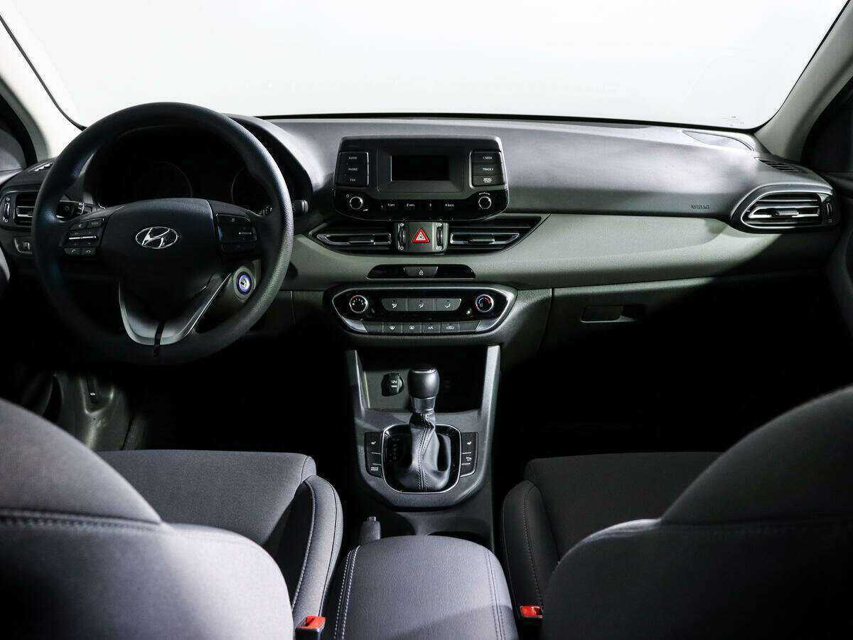 Купить Hyundai i30 с пробегом. Фото: #9