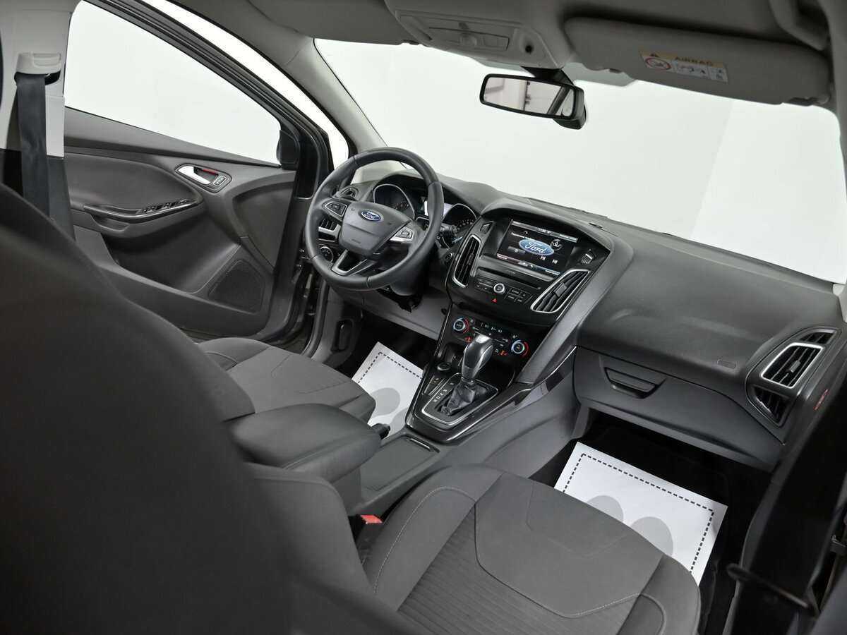 Купить Ford Focus с пробегом. Фото: #4