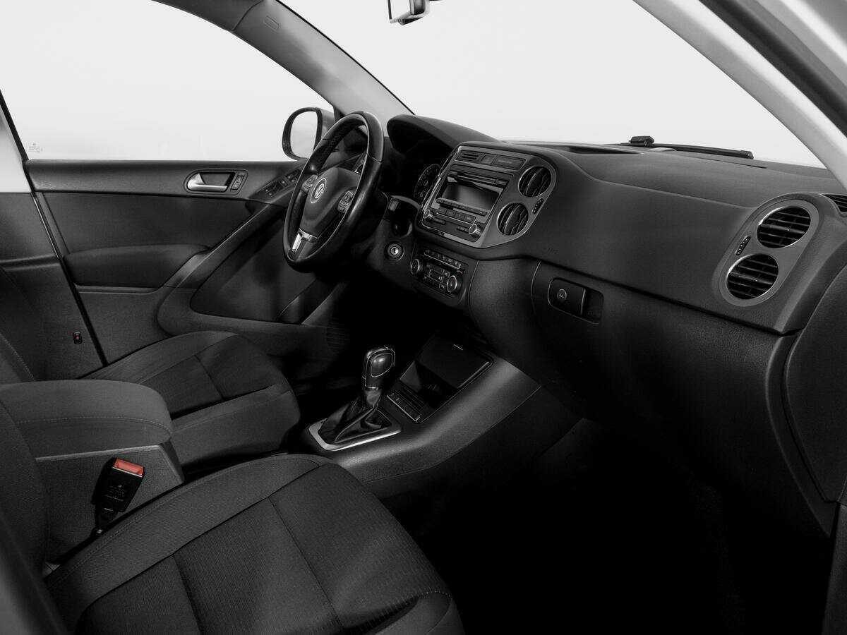 Купить Volkswagen Tiguan с пробегом. Фото: #5