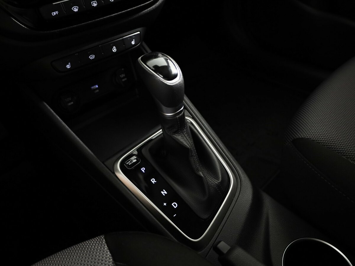 Купить Hyundai Solaris с пробегом. Фото: #12