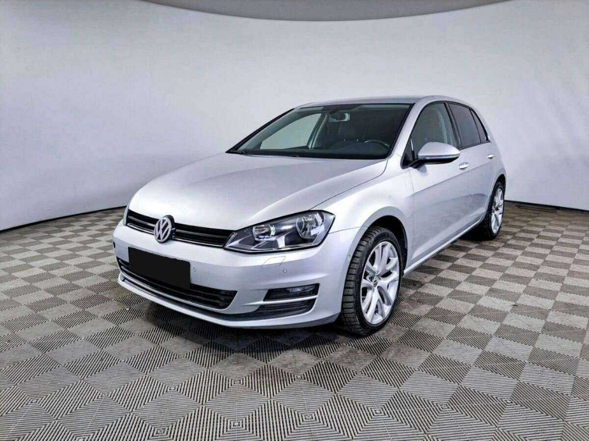 Купить Volkswagen Golf с пробегом. Посмотреть фото