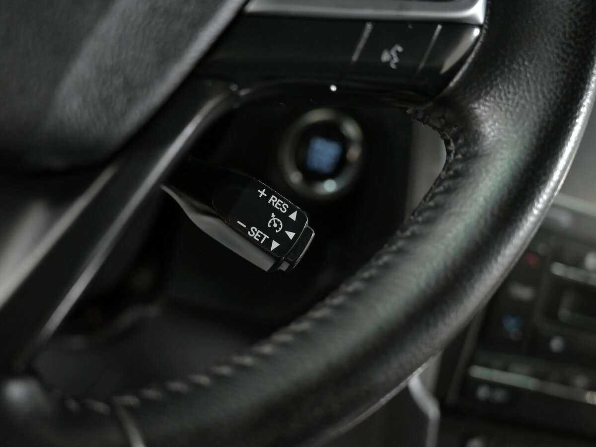 Купить Toyota Camry с пробегом. Фото: #12