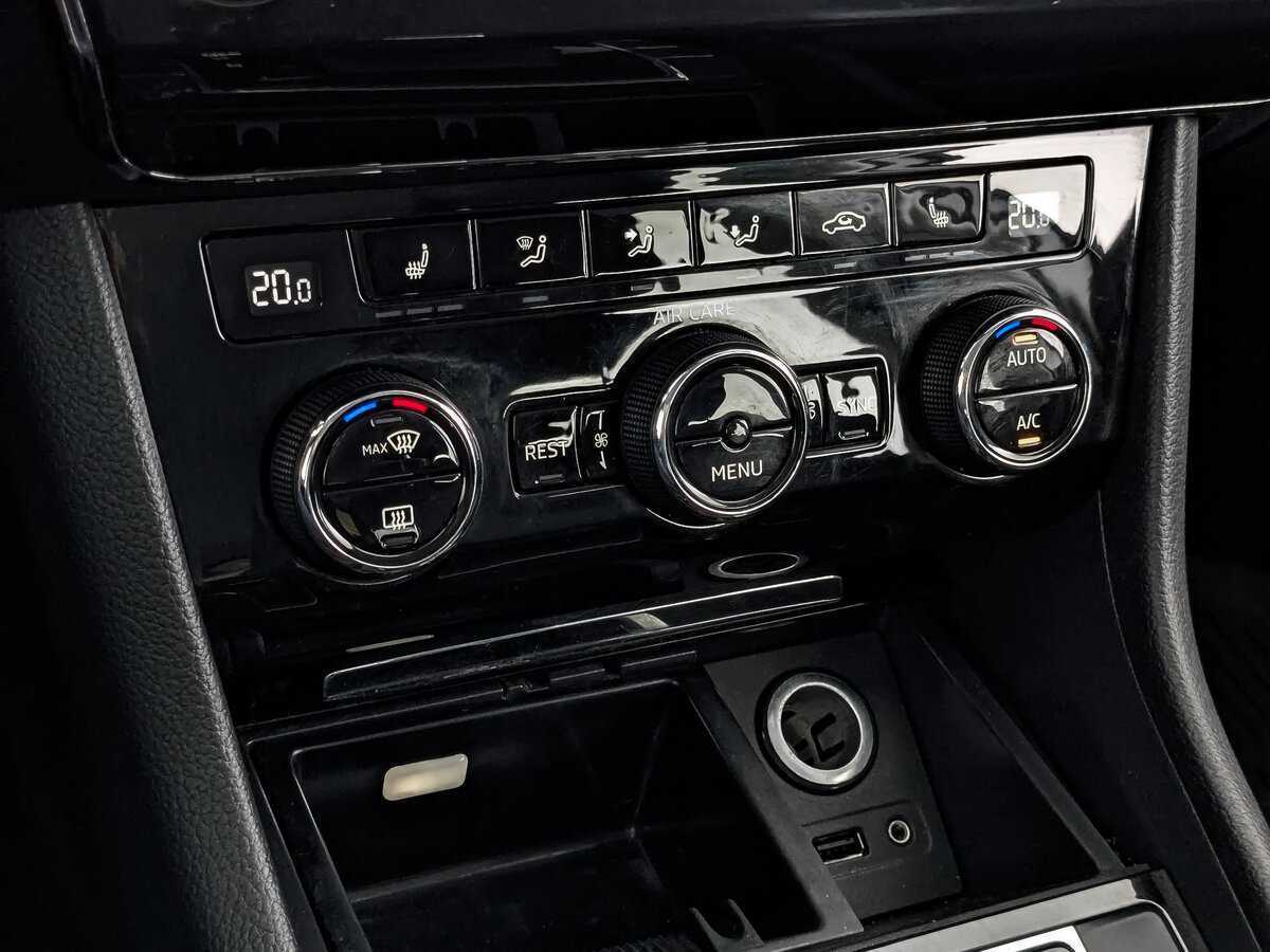 Купить Skoda Superb с пробегом. Фото: #18