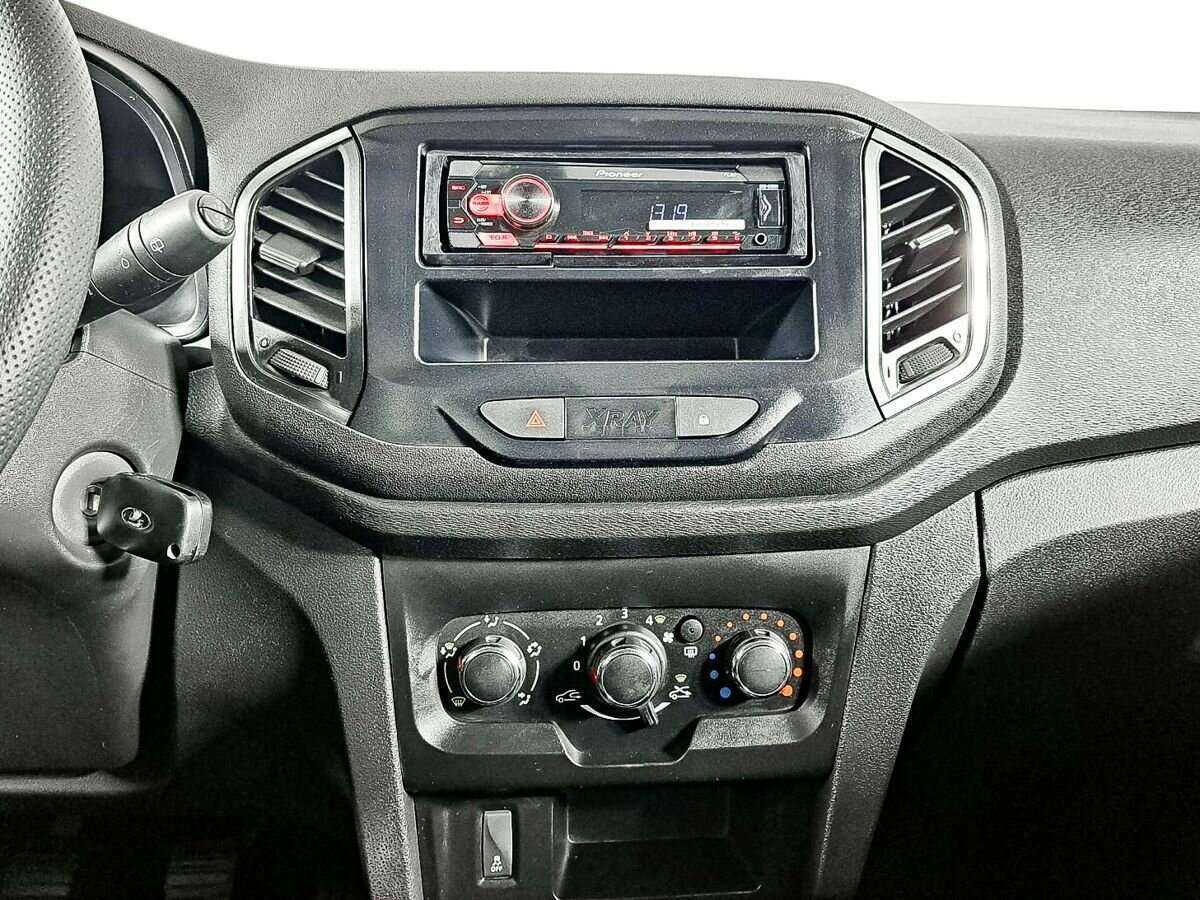 Купить Lada (ВАЗ) XRAY с пробегом. Фото: #14