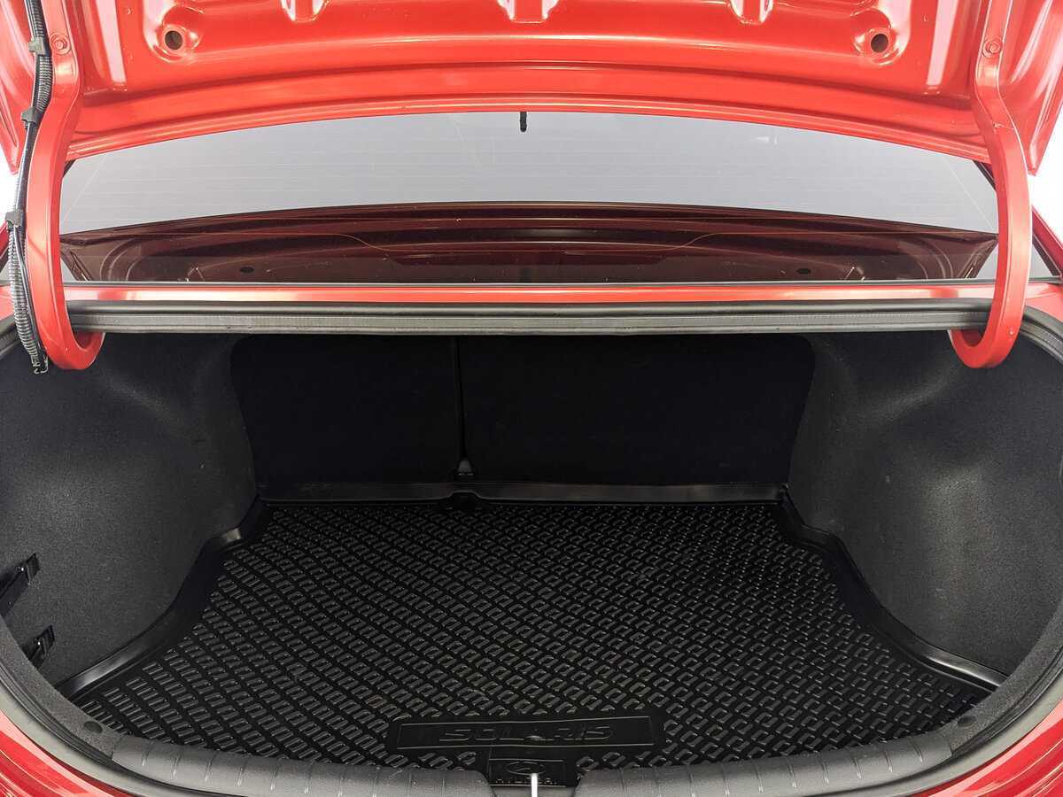 Купить Hyundai Solaris с пробегом. Фото: #9