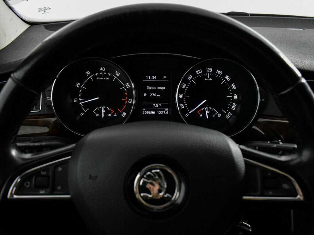 Купить Skoda Superb с пробегом. Фото: #15