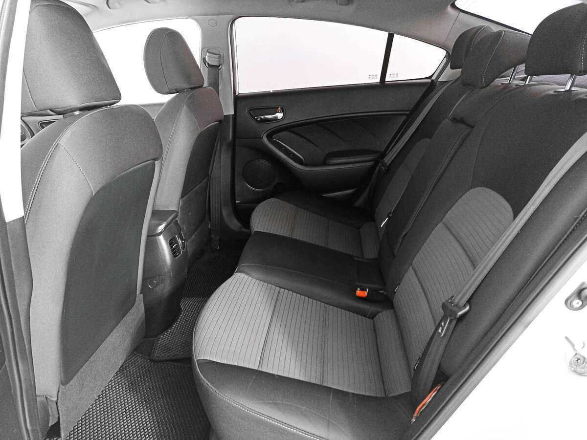 Купить Kia Cerato с пробегом. Фото: #9