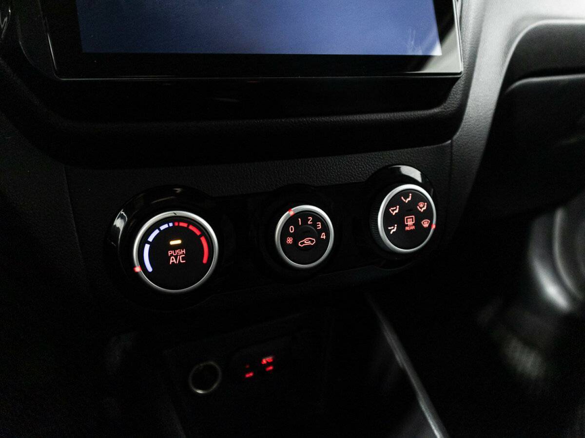 Купить Kia Rio с пробегом. Фото: #14