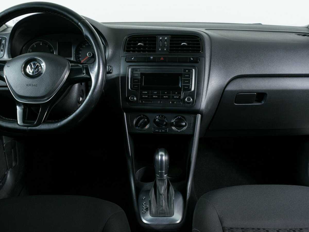 Купить Volkswagen Polo с пробегом. Фото: #8