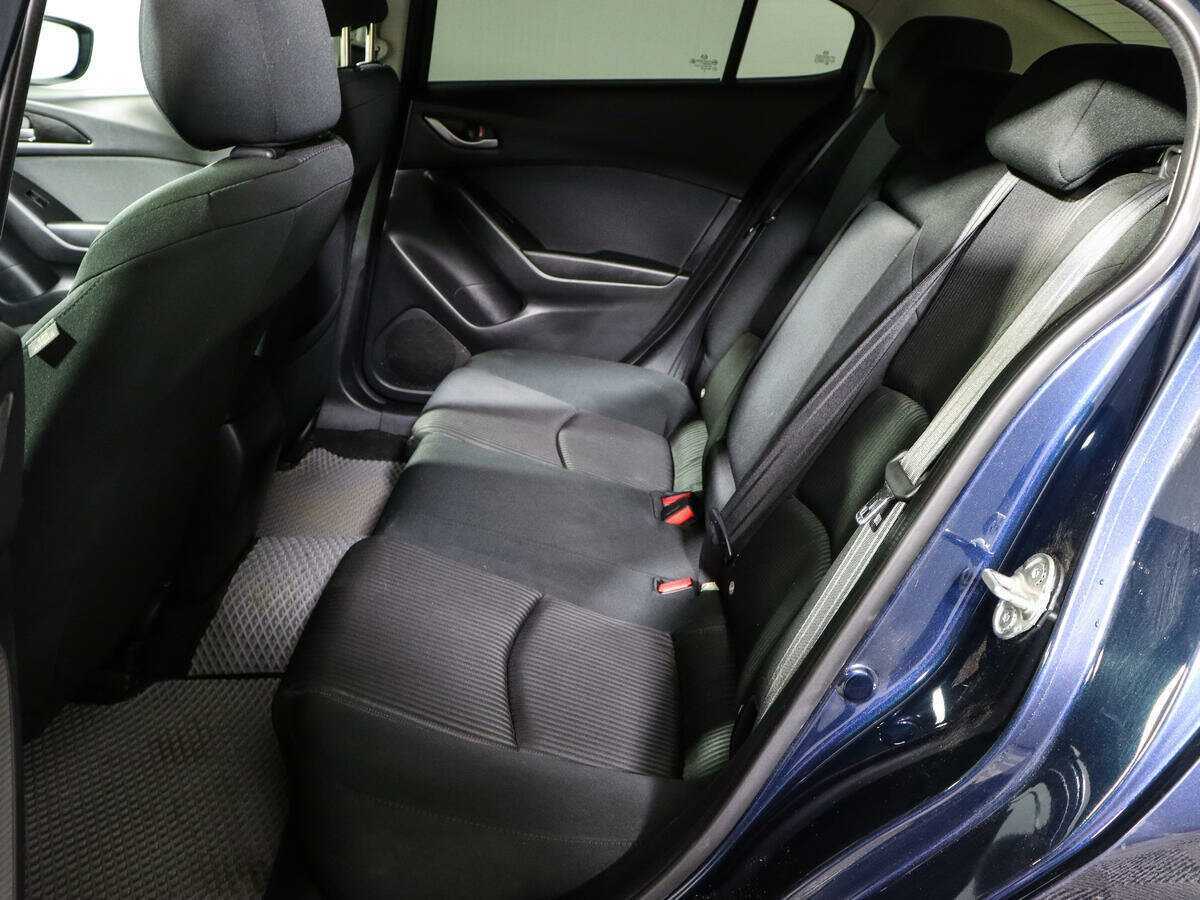 Купить Mazda 3 с пробегом. Фото: #6