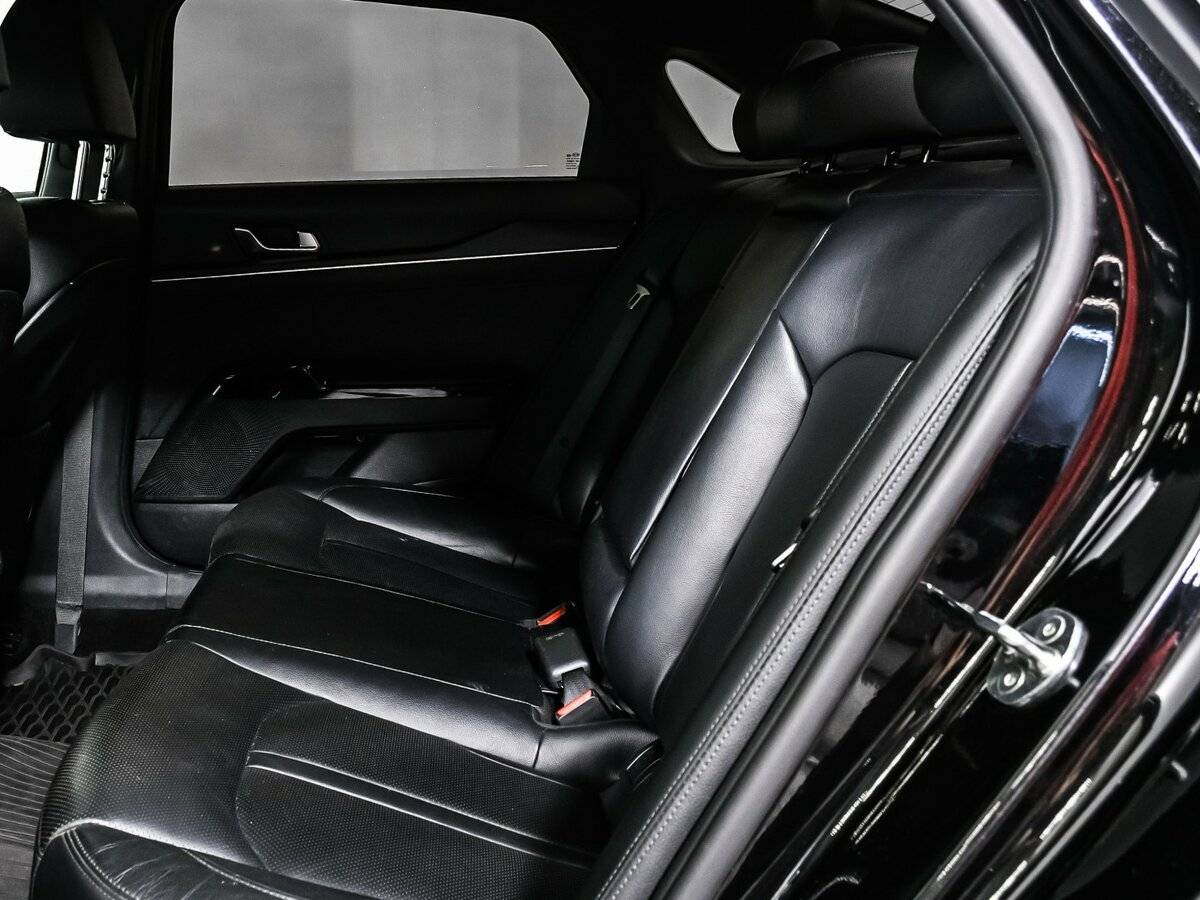 Купить Kia K5 с пробегом. Фото: #11