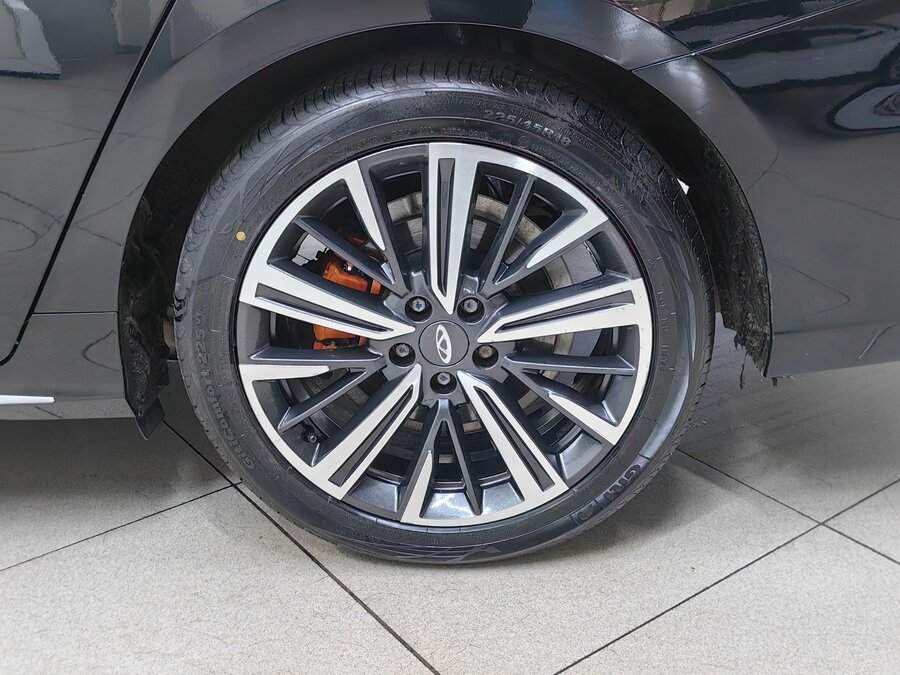 Купить Chery Arrizo 8 с пробегом. Фото: #24