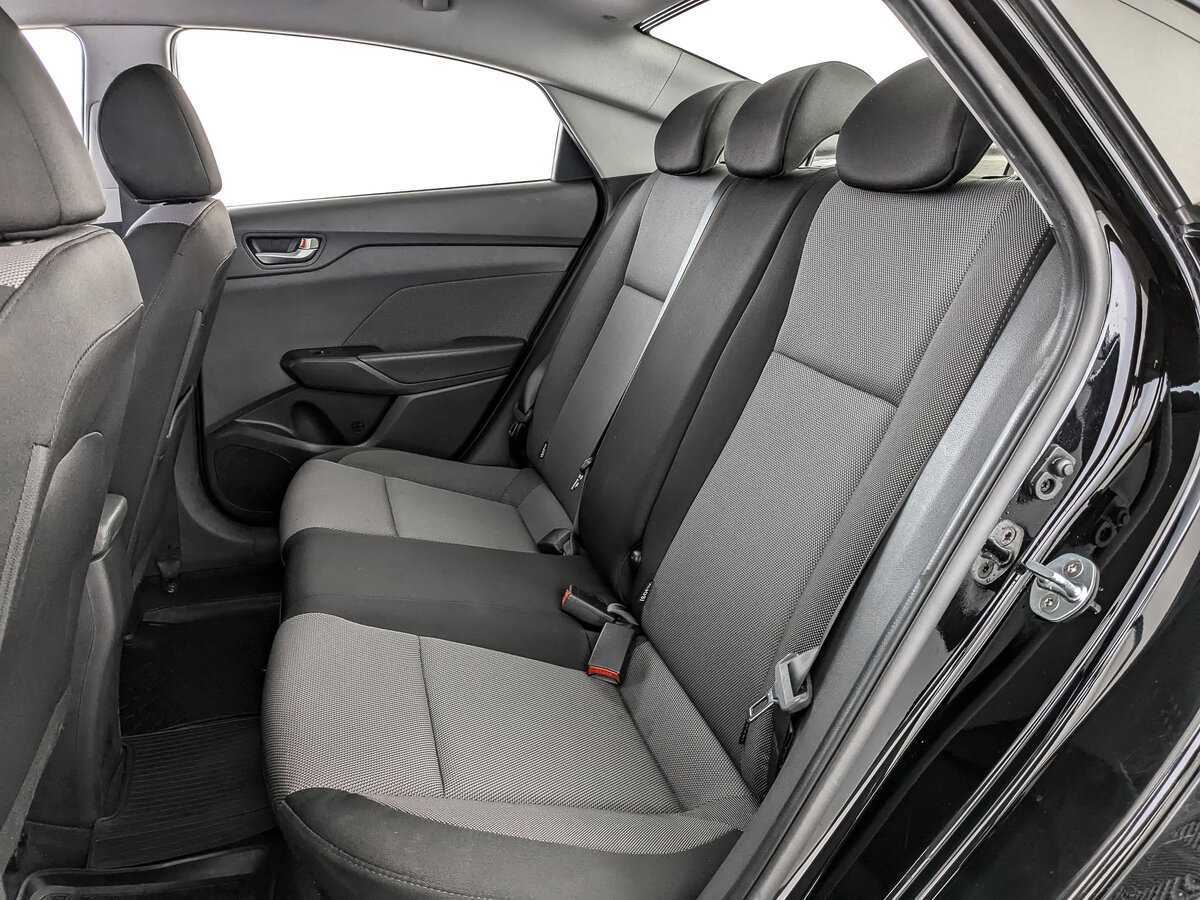 Купить Hyundai Solaris с пробегом. Фото: #13