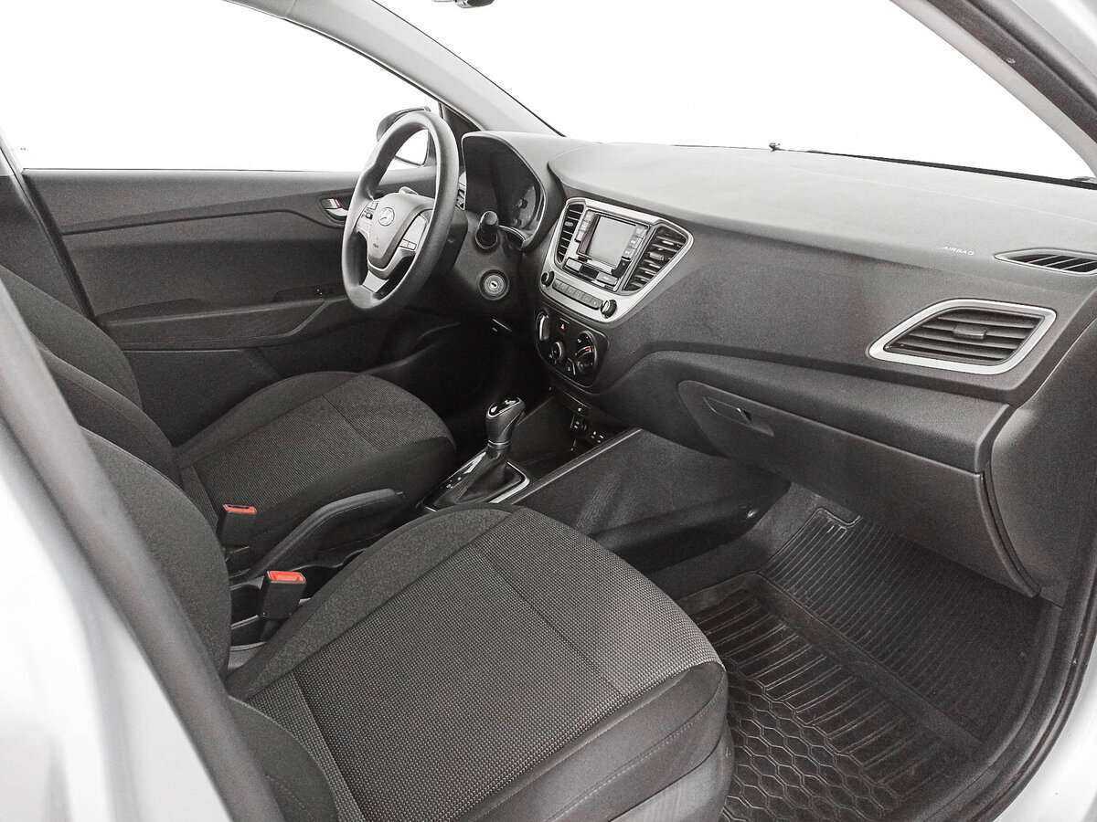 Купить Hyundai Solaris с пробегом. Фото: #10