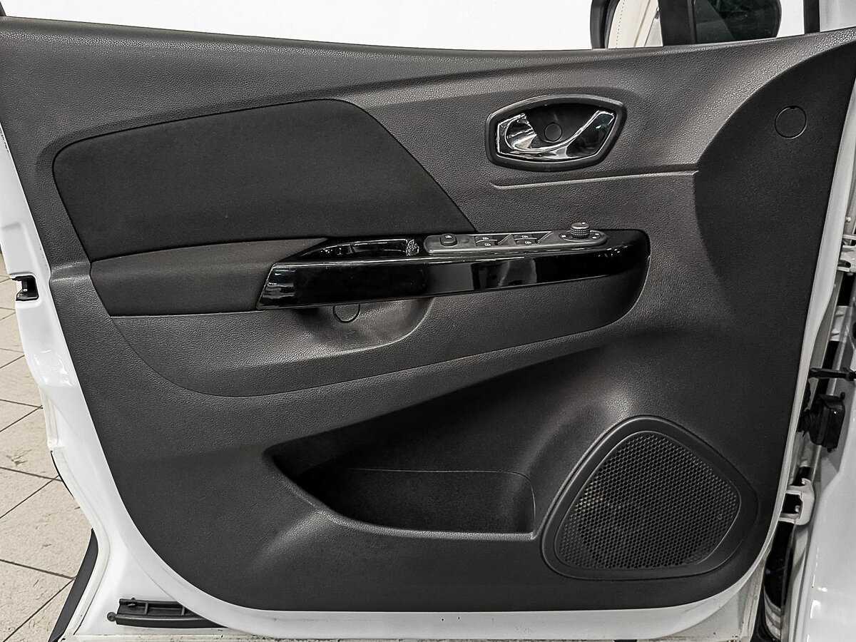 Купить Renault Kaptur с пробегом. Фото: #16