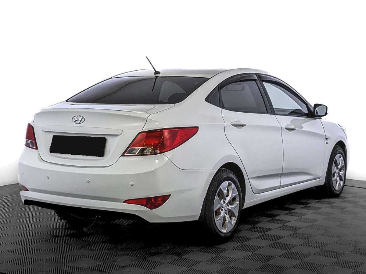 Купить Hyundai Solaris с пробегом. Фото: #3