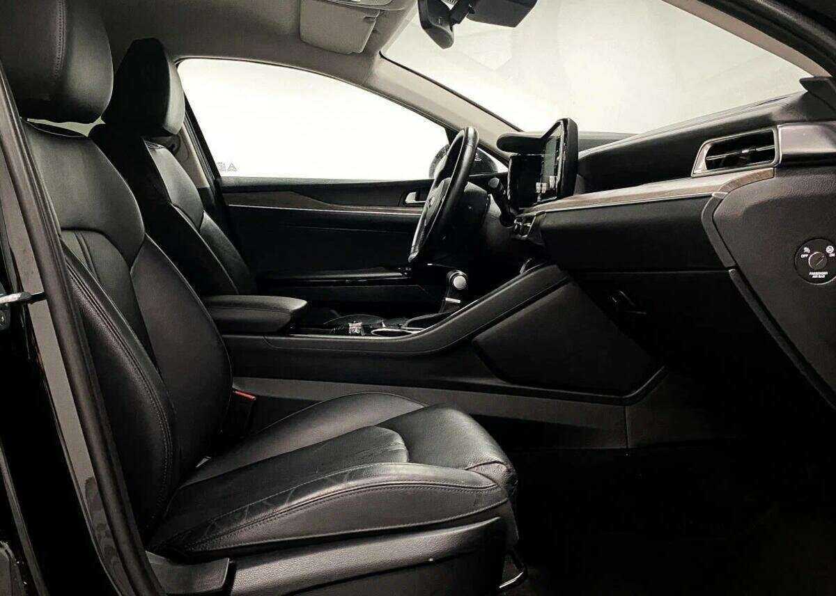 Купить Kia K5 с пробегом. Фото: #8