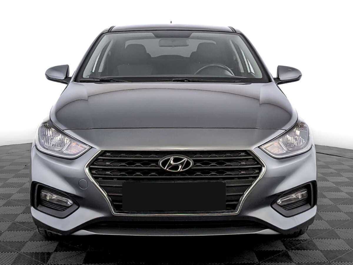 Купить Hyundai Solaris с пробегом. Фото: #1