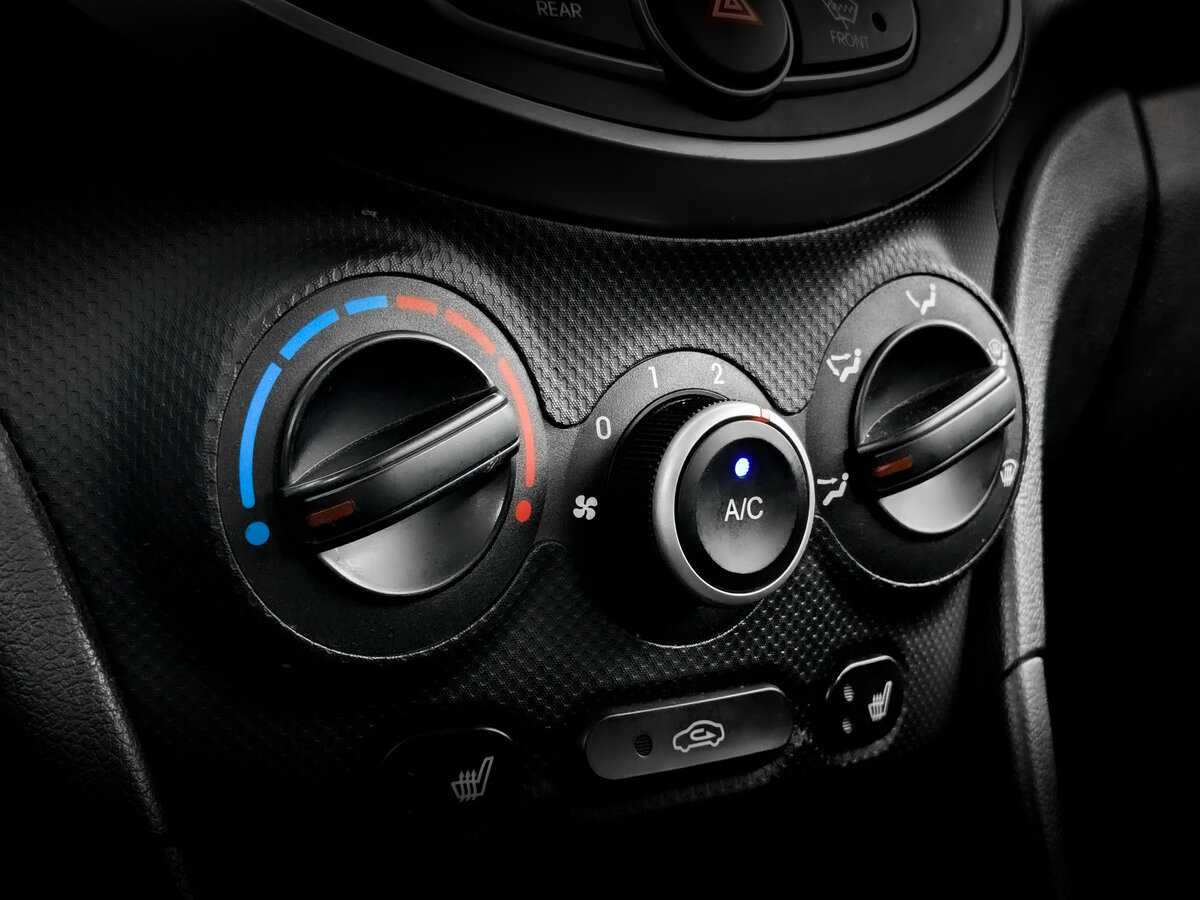 Купить Hyundai Solaris с пробегом. Фото: #20