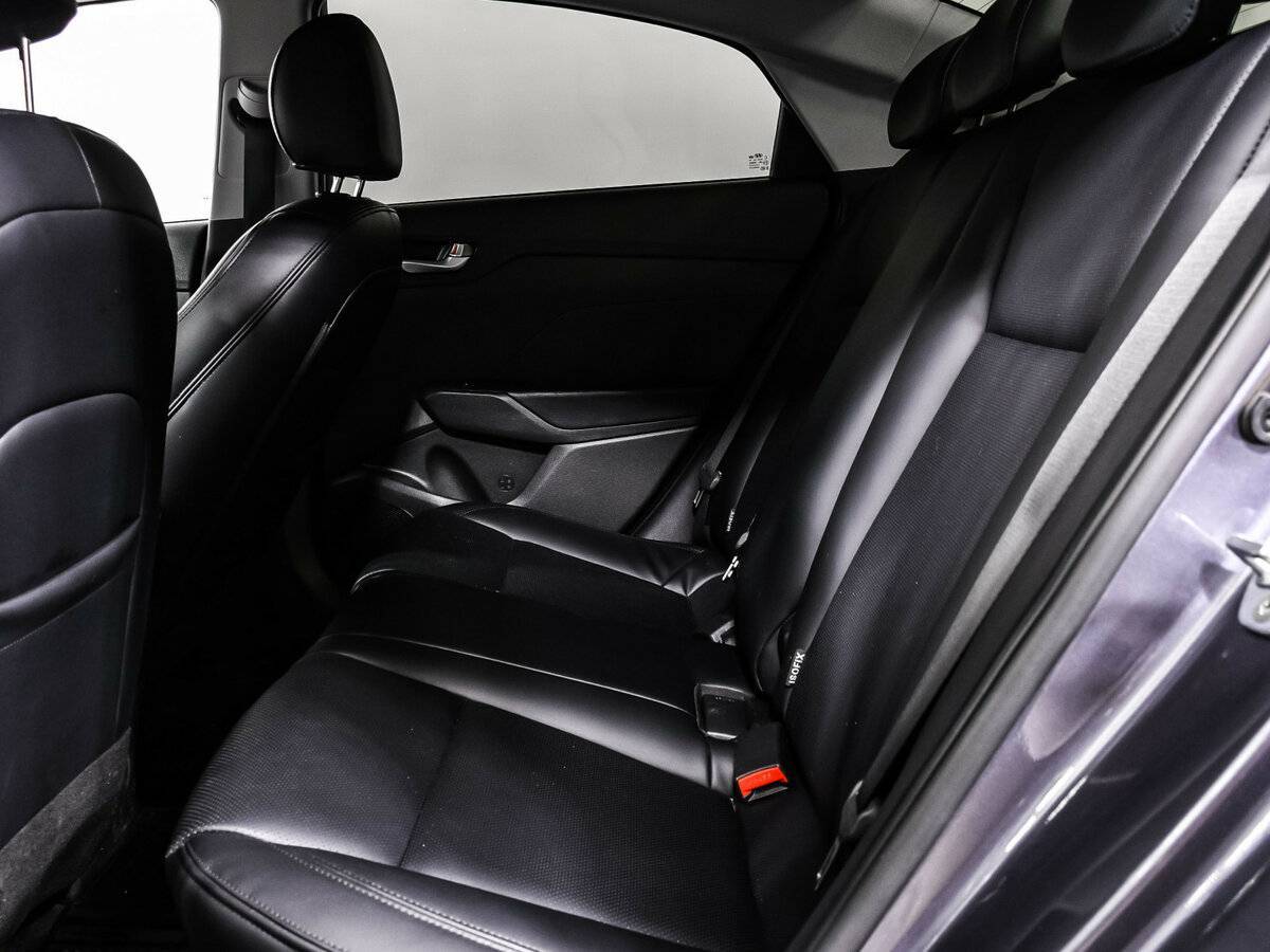 Купить Hyundai Solaris с пробегом. Фото: #11