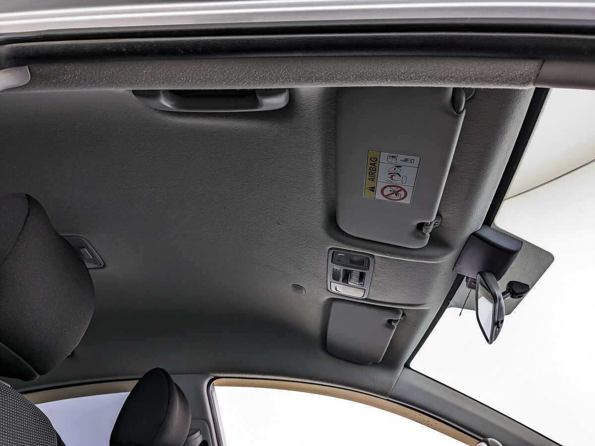 Купить Hyundai Solaris с пробегом. Фото: #18