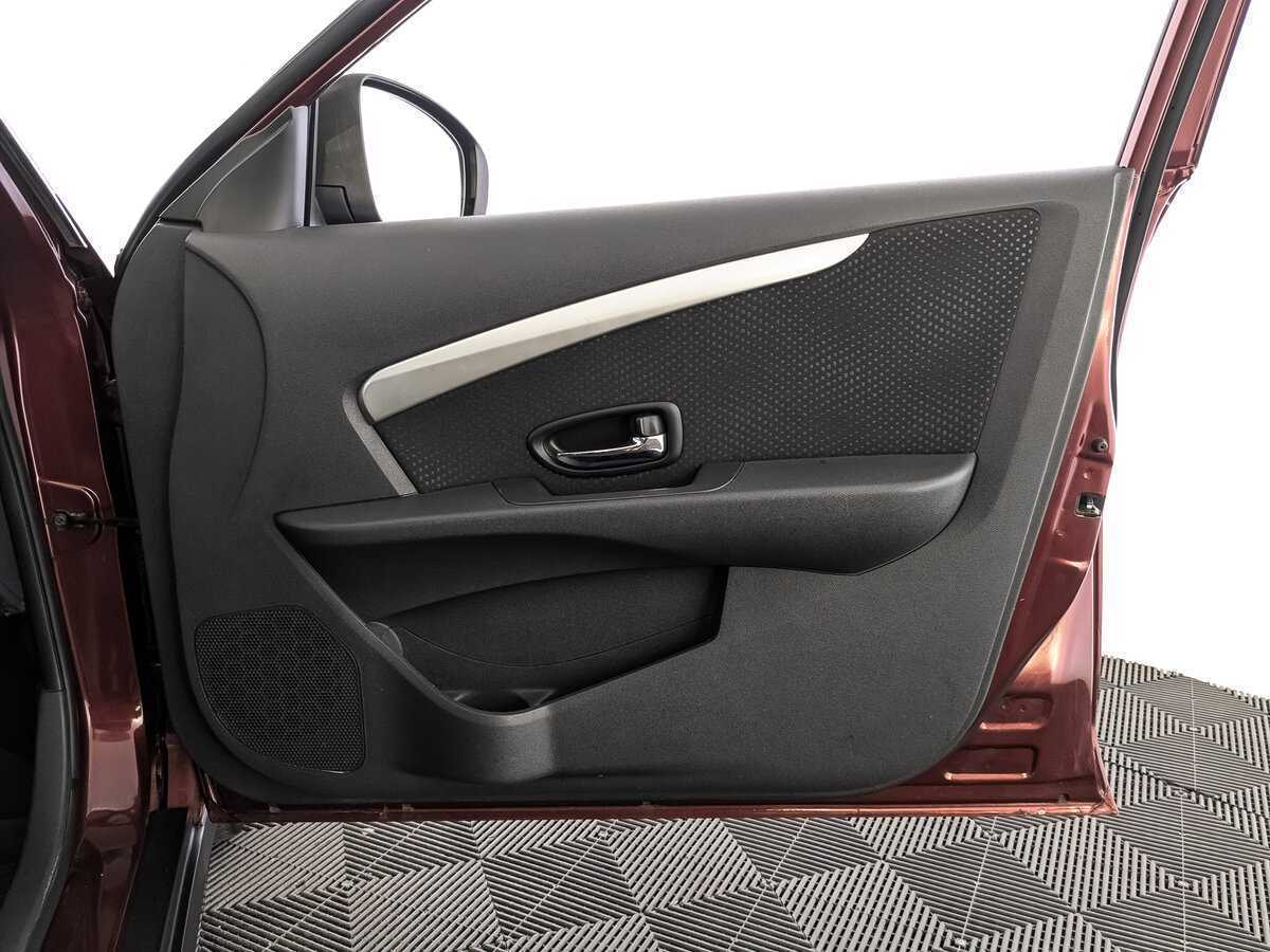 Купить Nissan Almera с пробегом. Фото: #20