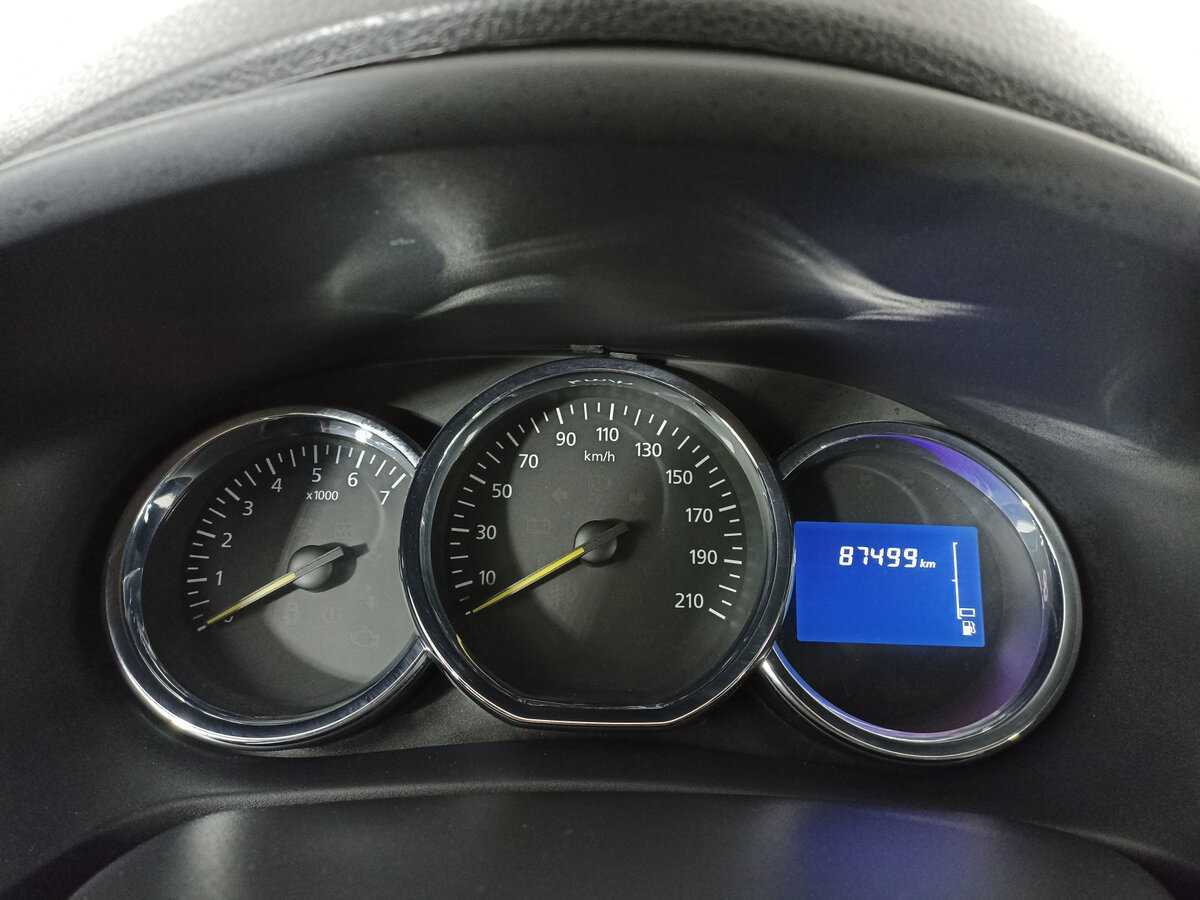 Купить Renault Logan с пробегом. Фото: #11