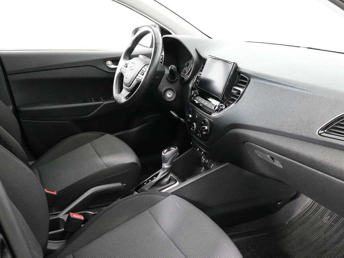 Купить Hyundai Solaris с пробегом. Фото: #8